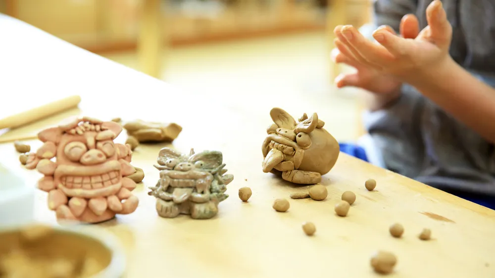 沖縄のシーサー作り体験